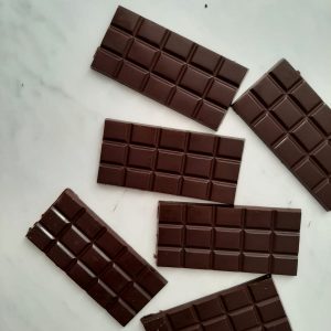 Entre Campo y Cura - 75% Dark Chocolate with Uchuva & Oregano